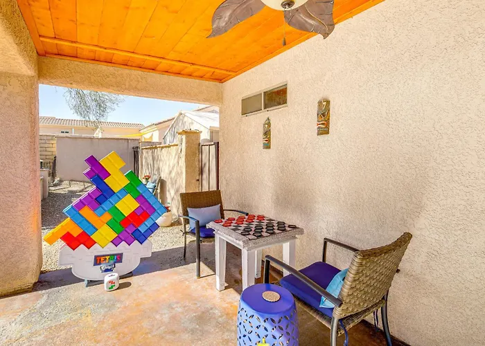 2 Mi To Havasu: Poolside Paradise! Lake Havasu City
